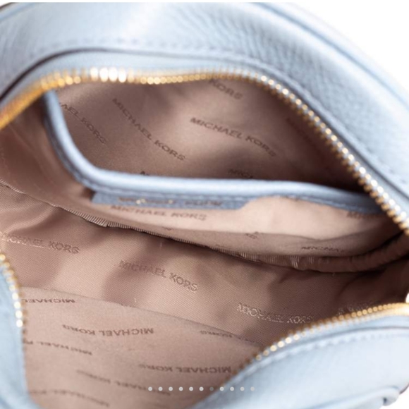 Michael Kors Medium Circle Canteen Crossbody Bag In Blue - Picture 5 of 7